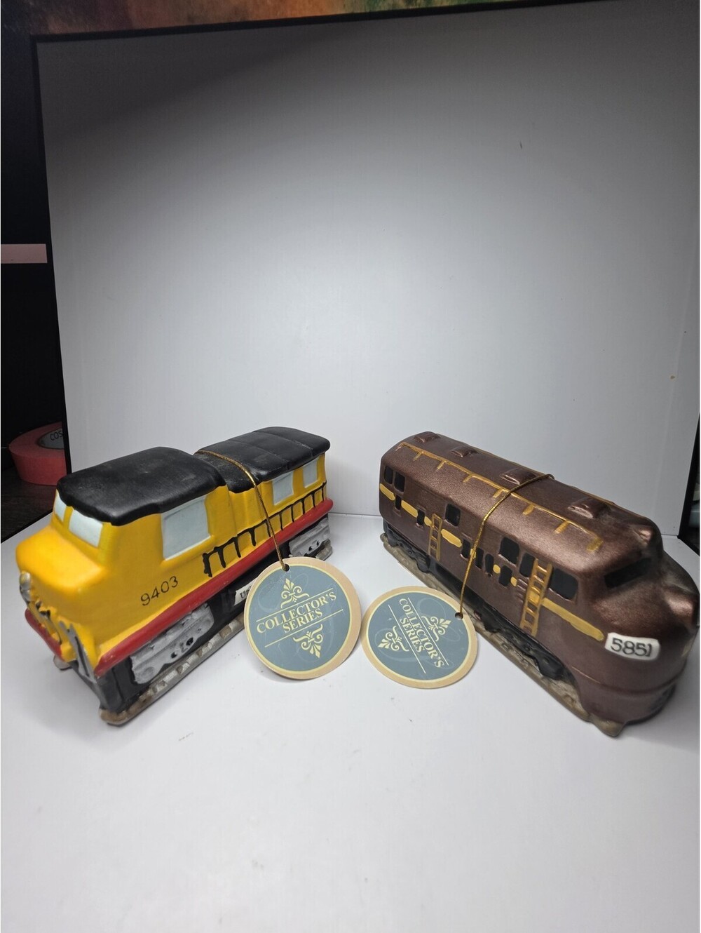 Greenbrier Internation Collector's Series Porcelain Train Lot 2